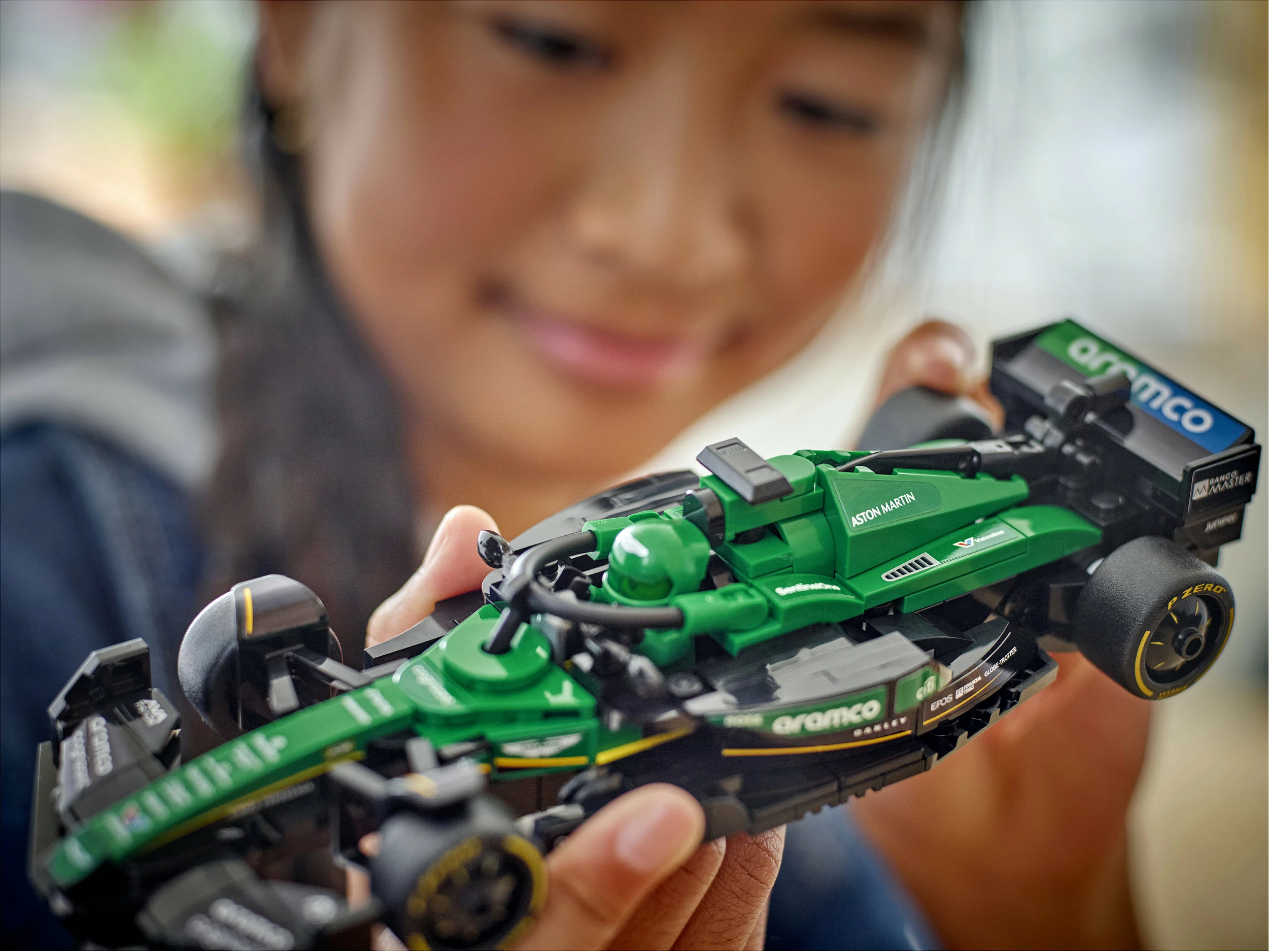 Set ndërtimi LEGO Aston Martin Aramco F1 AMR24, 269 pjesë, shumëngjyrësh