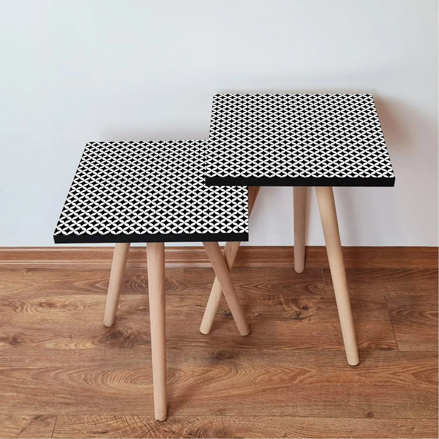 Set tavolinash të mbivendosura, dy copë, ngjyrë bardhë/zezë, Skye Decor, 2Shp8
