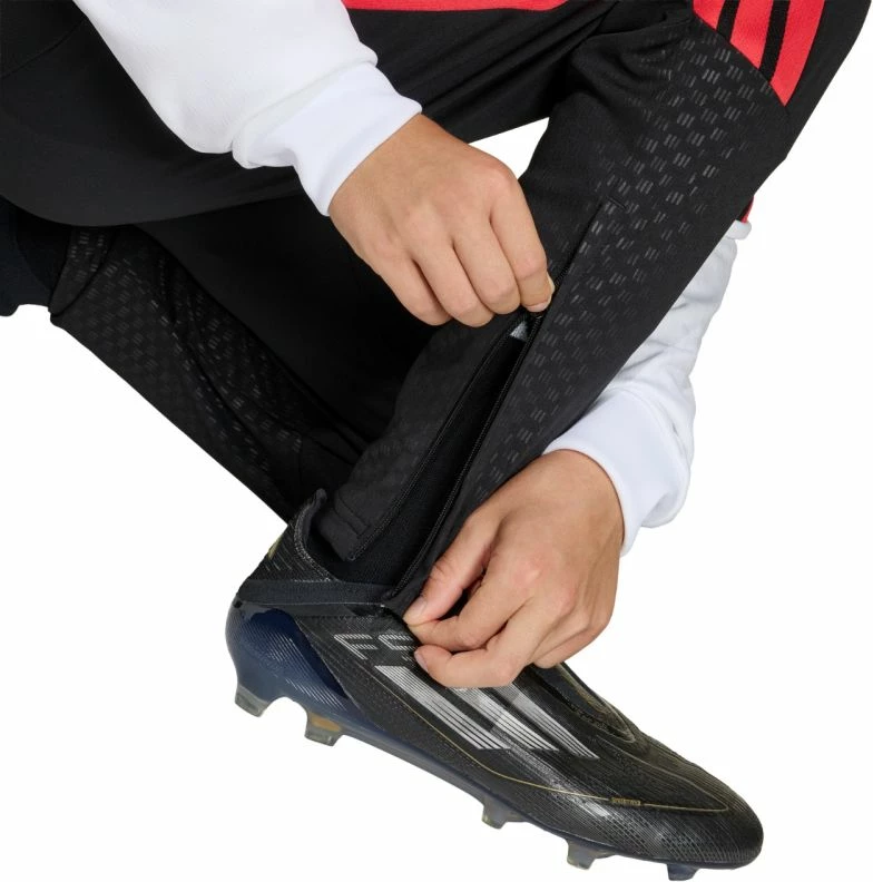 Pantallona sportive për fëmijë adidas, të zeza e të kuqe [Madhësia: 164 cm]