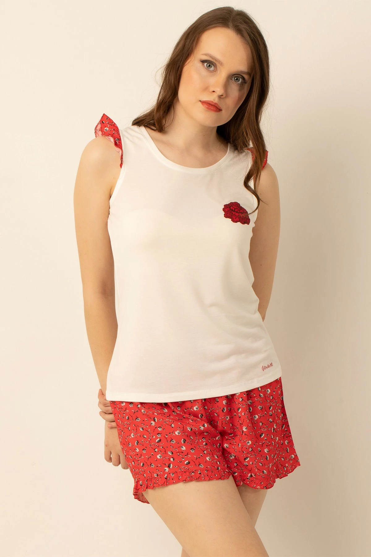 Set pizhamash për gra Jumeon, 002-000503, ecru dhe e kuqe