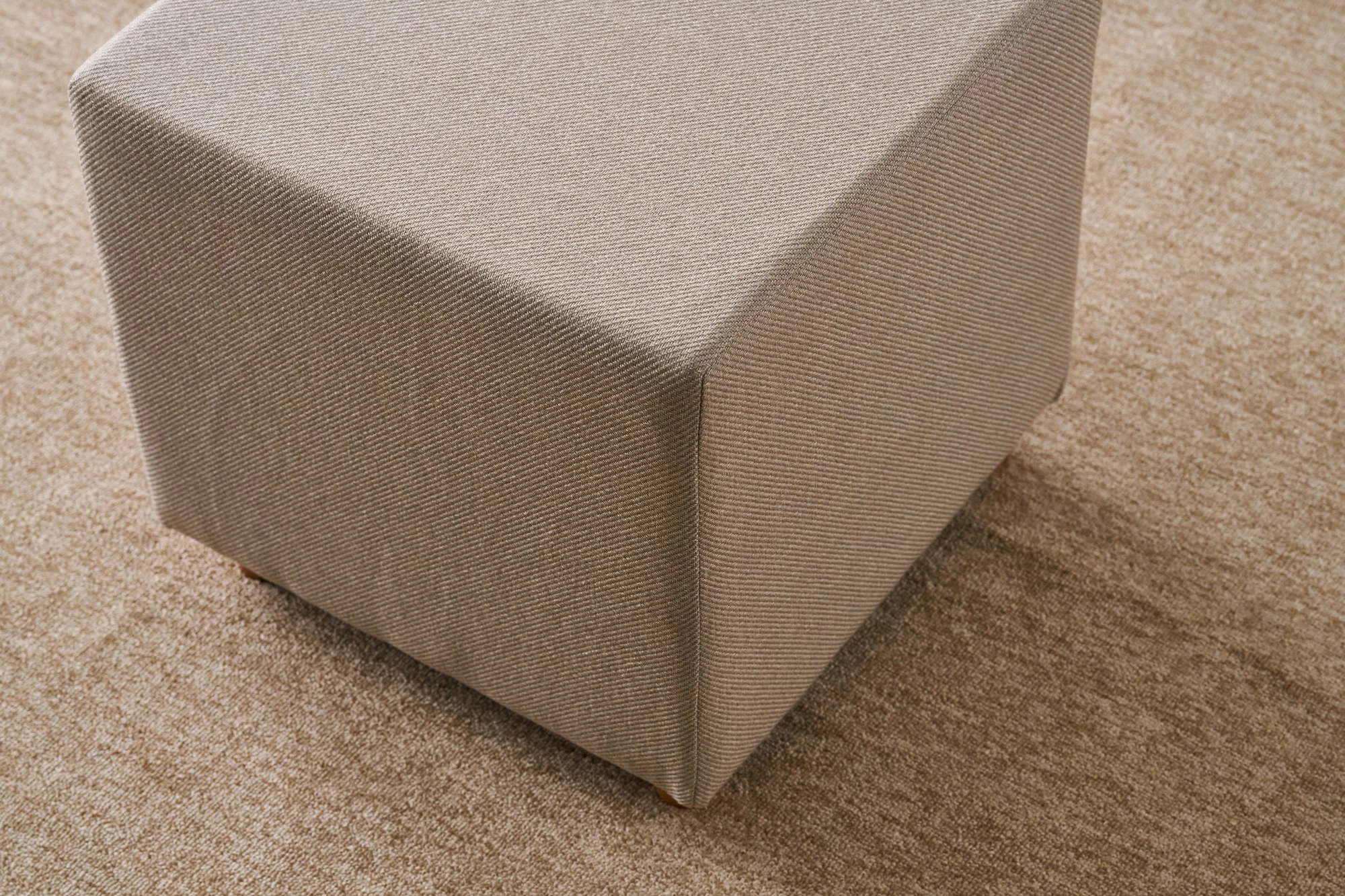 Puf Atelier del Sofa, Olimpos, bezhë