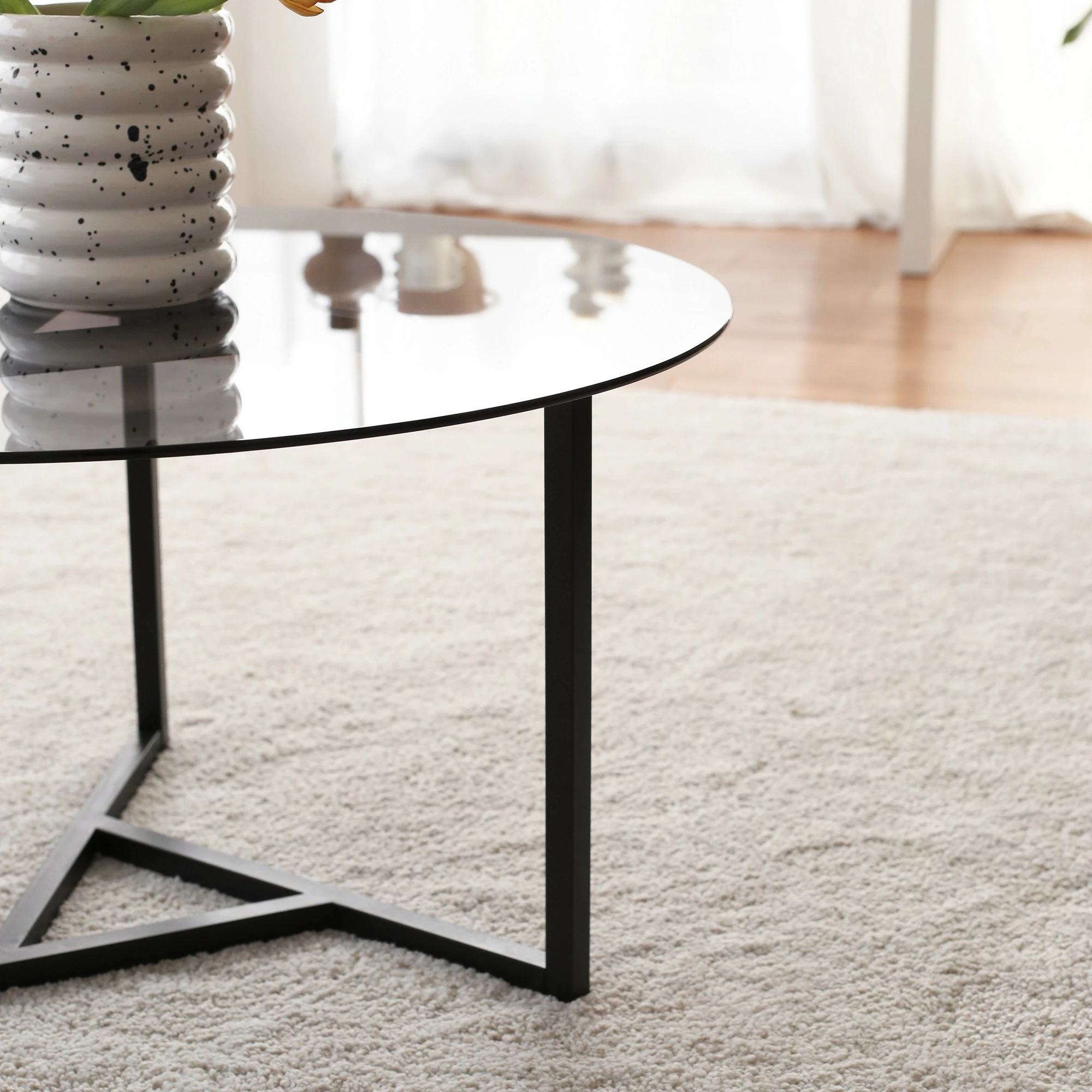 Tavolinë kafeje Hanah Home, Trio, xham i temperuar fume, S402F