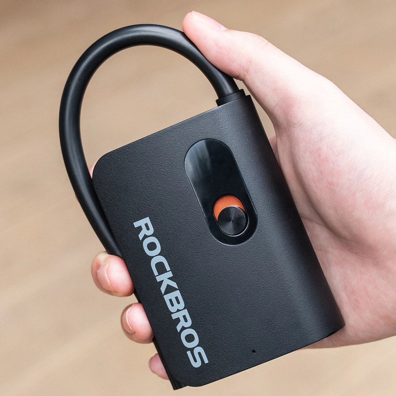Pompë elektrike pa kabllo Rockbros L1 Mini 70 PSI USB-C zorrë 200 mm Schrader/Presta e zezë