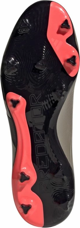 Atlete futbolli adidas, të zeza