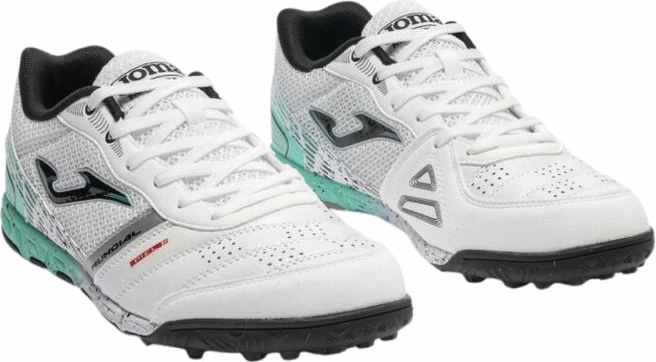 Atlete futbolli për meshkuj Joma, të bardha