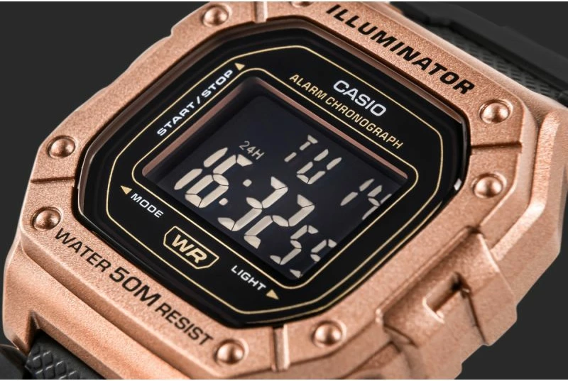 Orë dore për meshkuj CASIO, e zezë