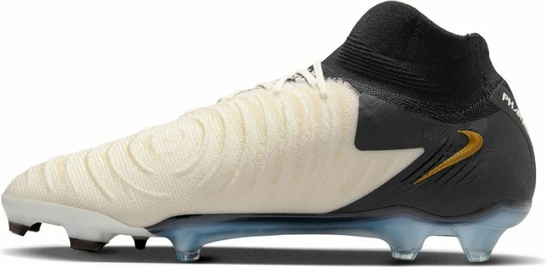 Atlete futbolli Nike për meshkuj, të bardha e të zeza