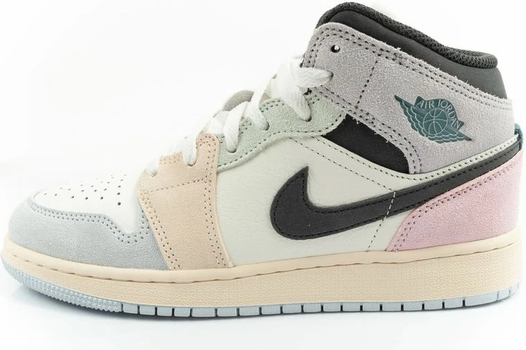 Atlete për femra Nike Air Jordan 1, të zeza [Madhësia: 36.5]