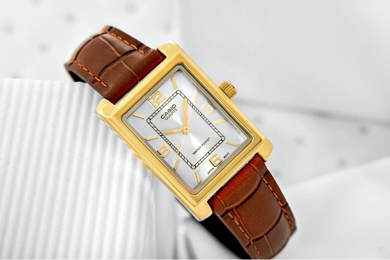 Orë dore femra Casio LTP-1234PGL-7AEG, kafe