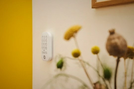 Tastierë Yale, Wireless, Bardhë