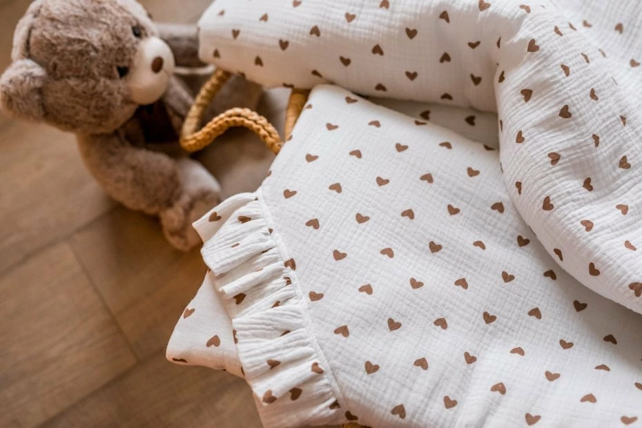 Set shtrati bebi muslin PULP BAMBOO Hearts 80x100 cm, e bardhë