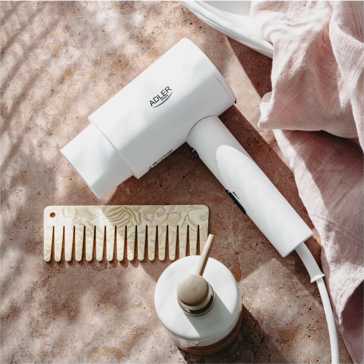 Tharëse flokësh Adler AD 2285, 2000W, e bardhë