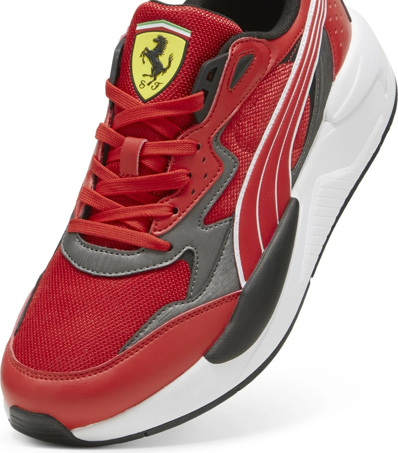 Atlete për meshkuj Puma Ferrari X-Ray Speed, të zeza