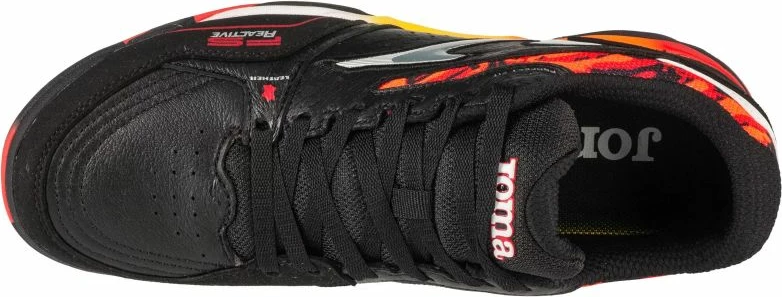 Atlete futbolli Joma për meshkuj, të zeza