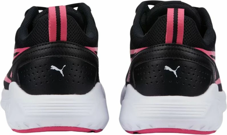 Atlete për femra Puma, të zeza dhe rozë