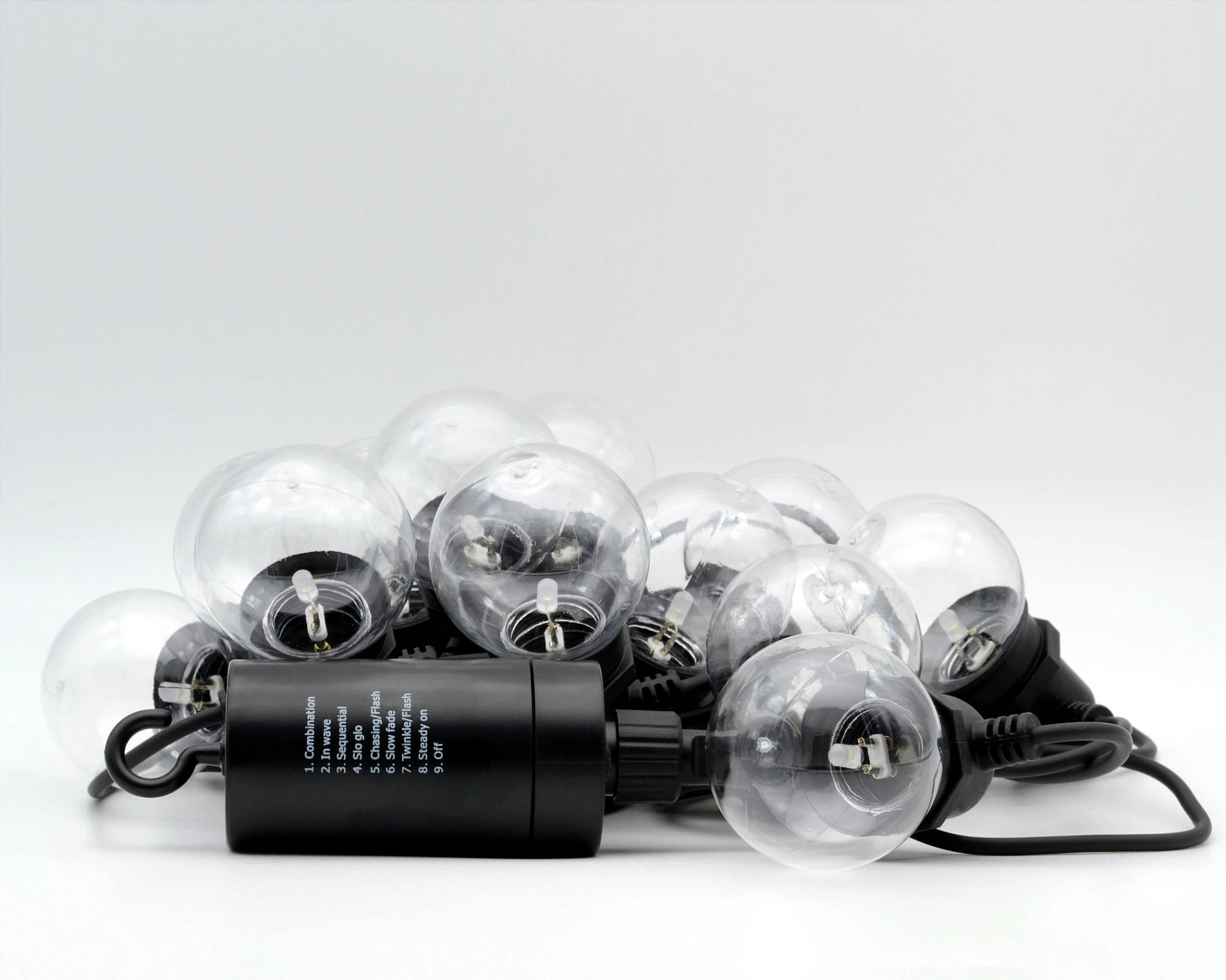 Drita dekorative RealPower 463614, zinxhir LED 4.9 m, 12 llampa, 2200K, me bateri, IP44, e zezë