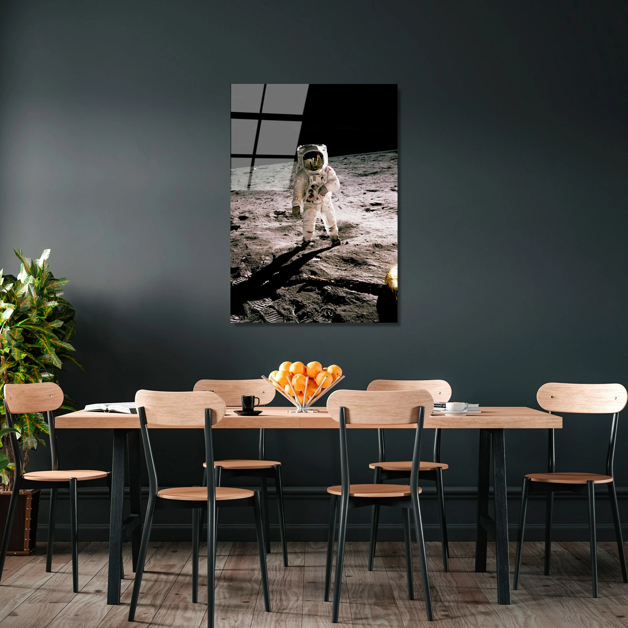 Pikturë dekorative prej xhami të temperuar, astronaut, shumëngjyrëshe, UV-196, 70x100cm