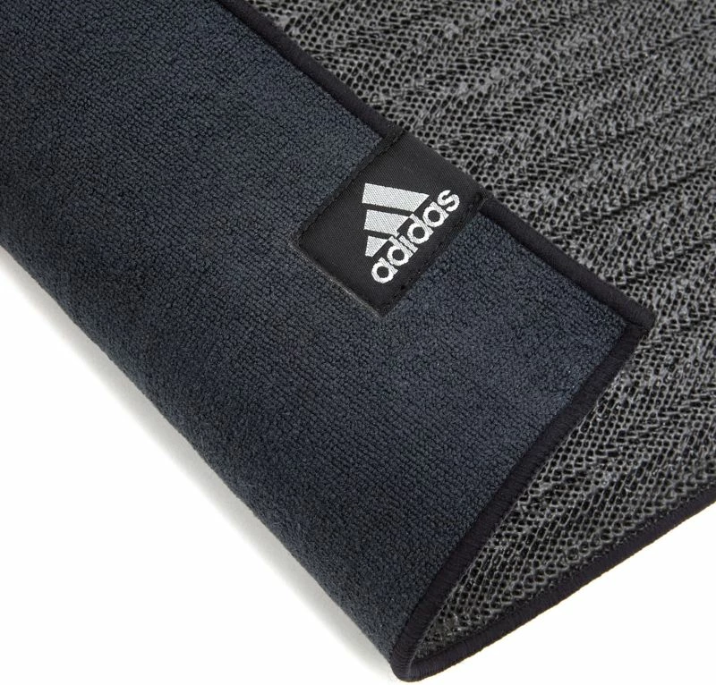 Tapet për Yoga në Nxehtësi adidas, i Zi
