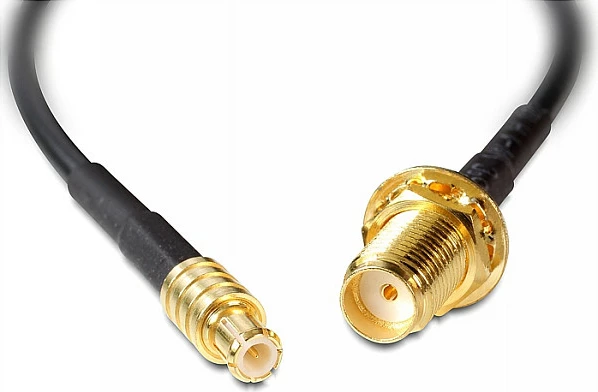 Kabllo koaksiale DeLOCK 88578, SMA femër bulkhead në MCX mashkull, RG-174, 0.2 m, e zezë