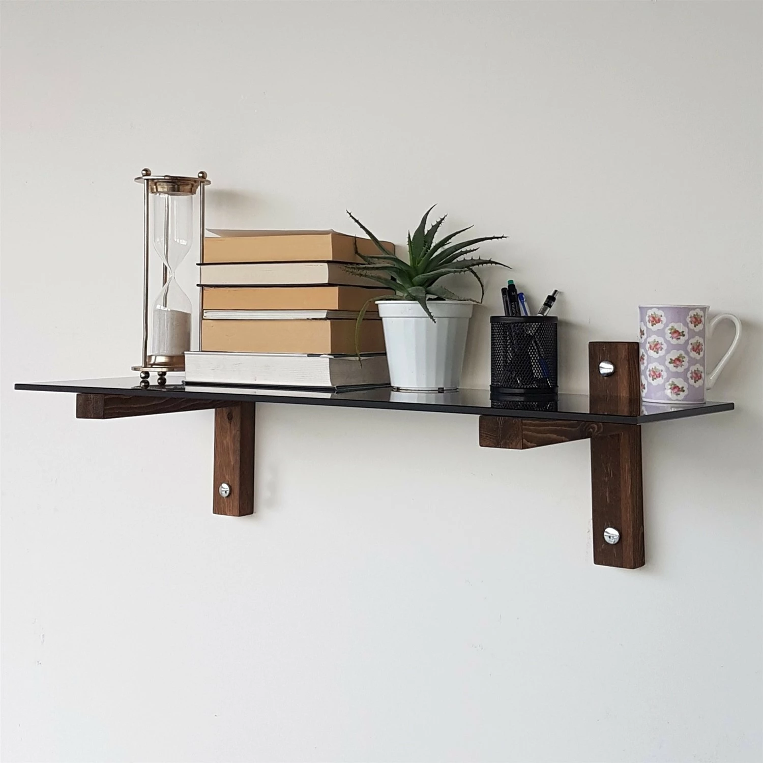 Raft muri Hanah Home, R101, xham i temperuar, kornizë druri, ngjyrë arre dhe fume, 85x25x25cm
