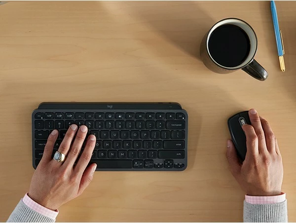 Maus Logitech MX Anywhere 3S, RF Wireless + Bluetooth, 8000 DPI, Pale Grey