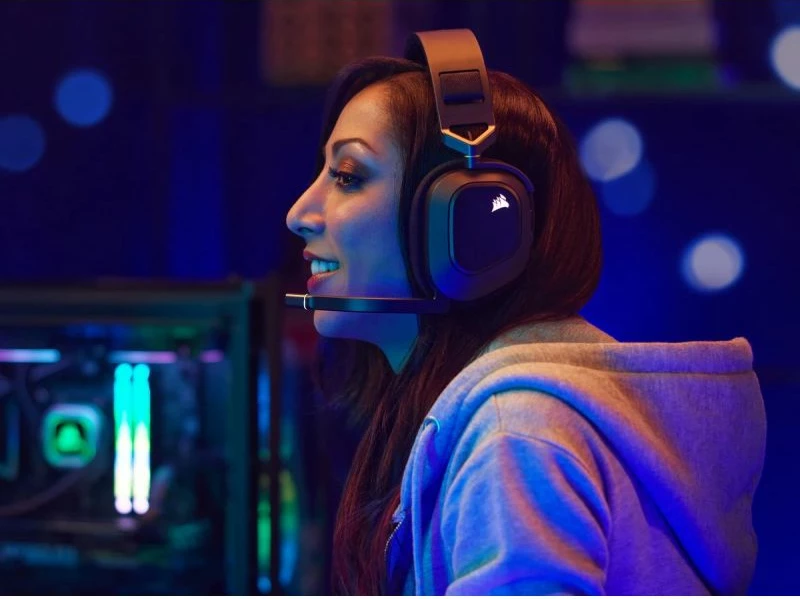 Headset gaming Corsair HS80 RGB Wireless Carbon, e zezë
