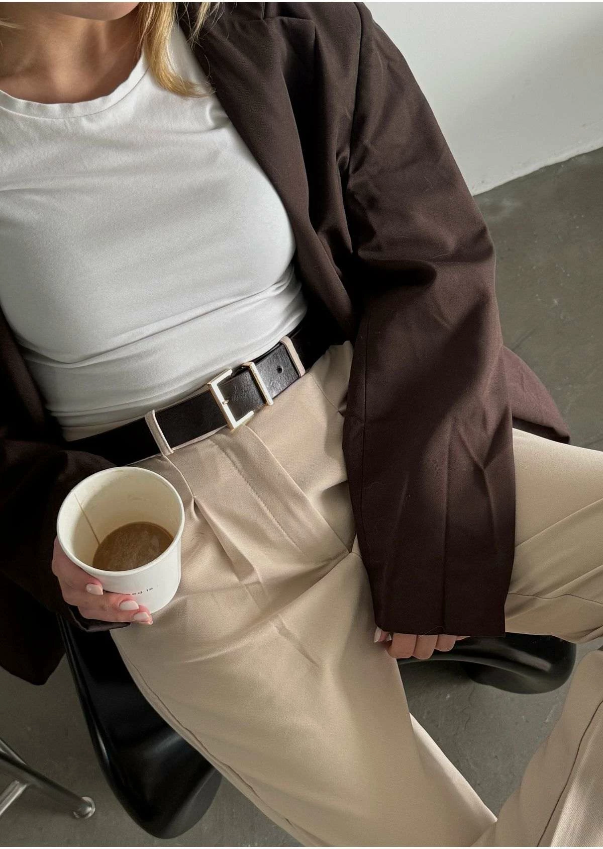 Rrip Jumeon, kafe me ari, KPEGMSA35044