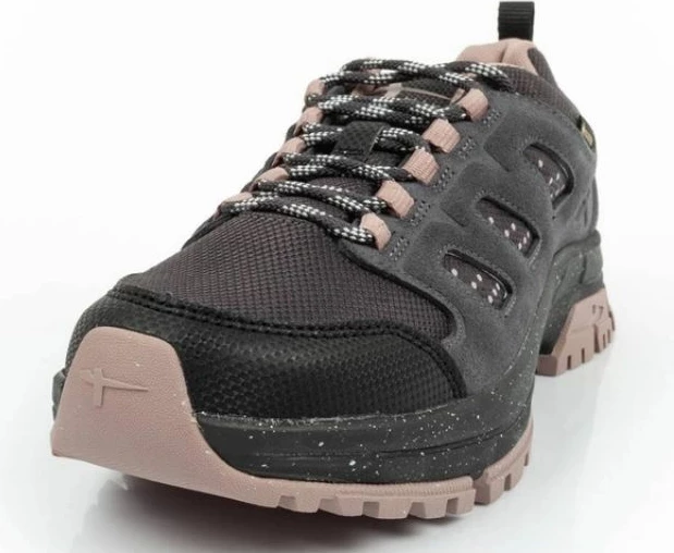 Atlete femra Tamaris, vjollce