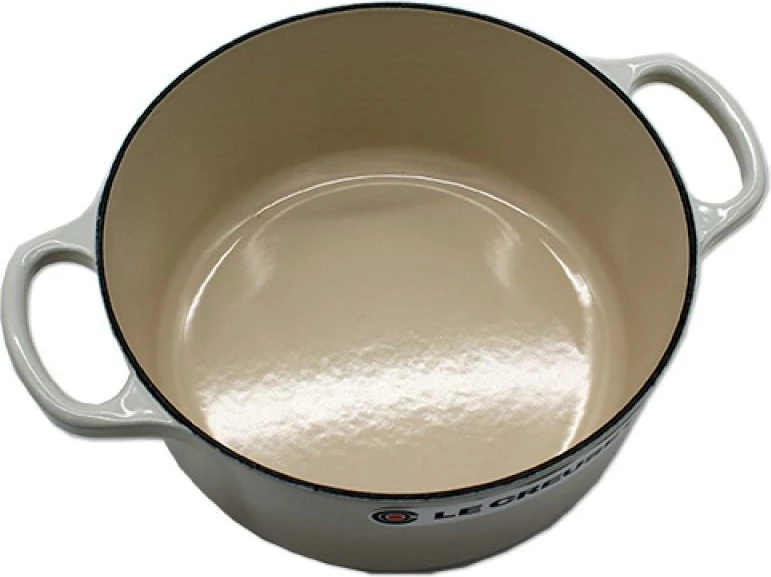 Kaserolë rrethore gize të emaluar Le Creuset Signature 22 cm, Meringue krem