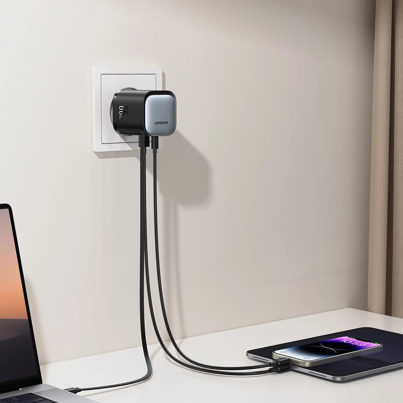 Karikues muri Joyroom JR-TCL02 GaN, 65W, 3 porta (USB-A, USB-C, kabllo USB-C), i zi