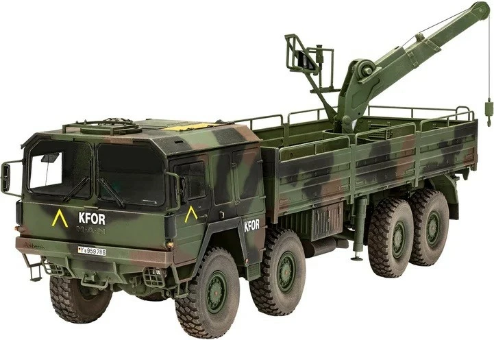 Model plastik kamioni MAN 10T Milgl 8x8 Revell 1:35, 245 pjesë