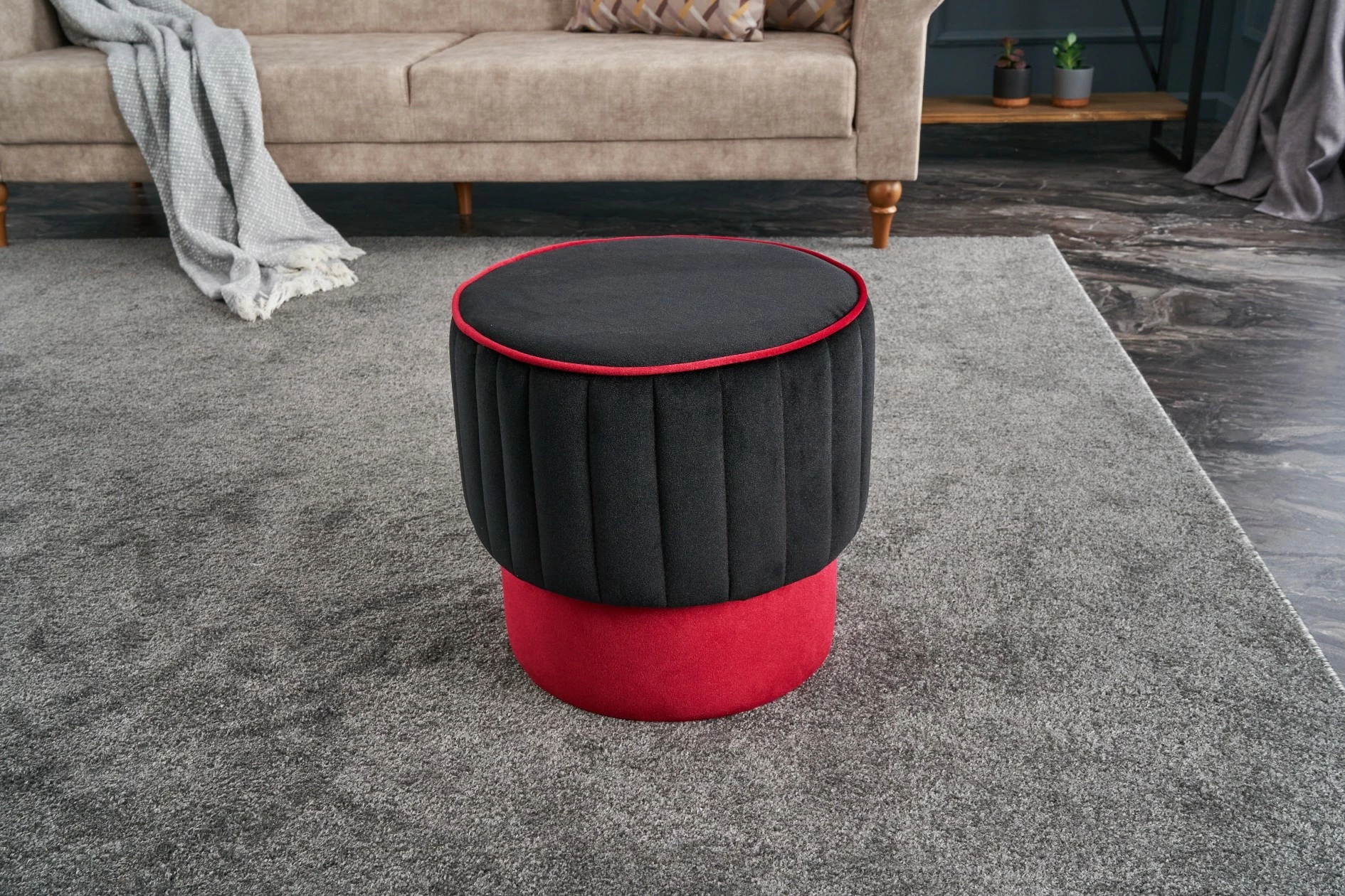 Puf Atelier del Sofa, rozë, e zezë