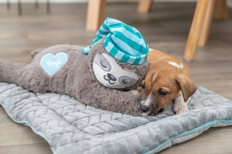 Lodër plush për qen Trixie TX-36166, përtac me rrahje zemre, 34 cm, bateri LR44, shumëngjyrëshe