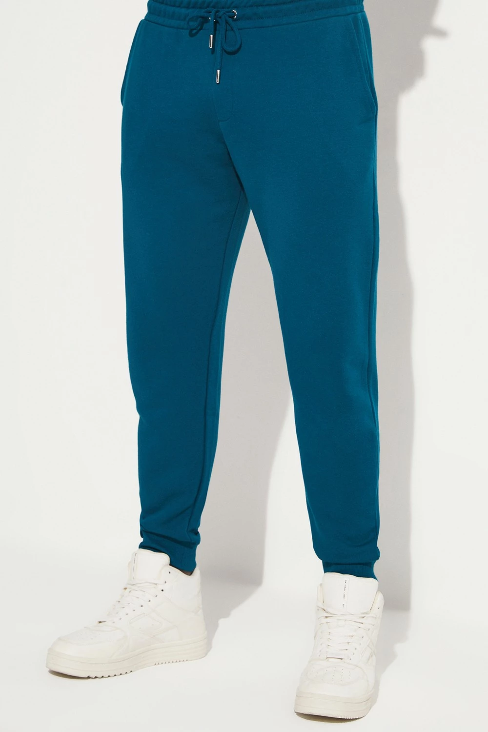 Trenerka të poshtme për meshkuj June