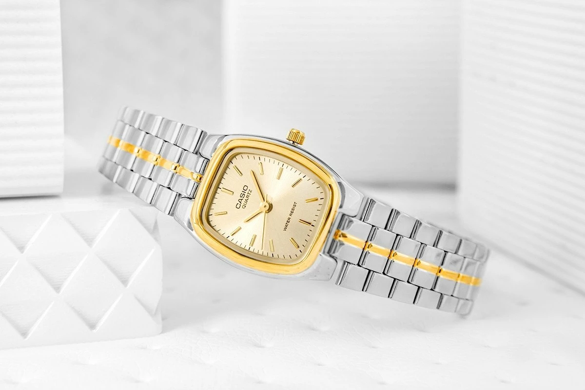Orë dore për femra Casio LTP-1169G-9ARDF, quartz, analoge, rezistente ndaj ujit 20 m, argjend/e artë, me kuti