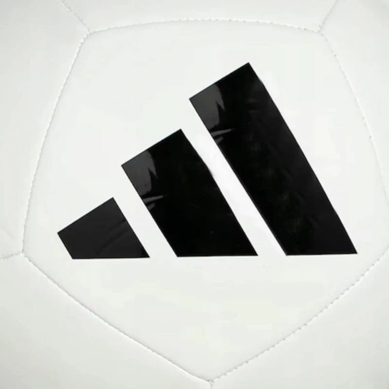 Top futbolli adidas, i bardhë