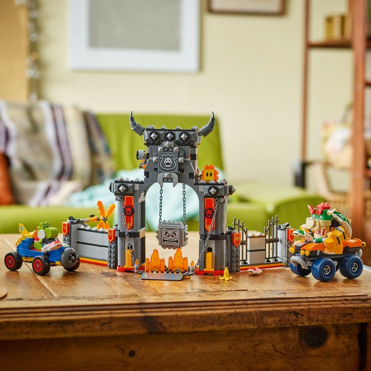 Set ndërtimi LEGO Super Mario Mario Kart Bowser and His Castle 72039, 1068 pjesë