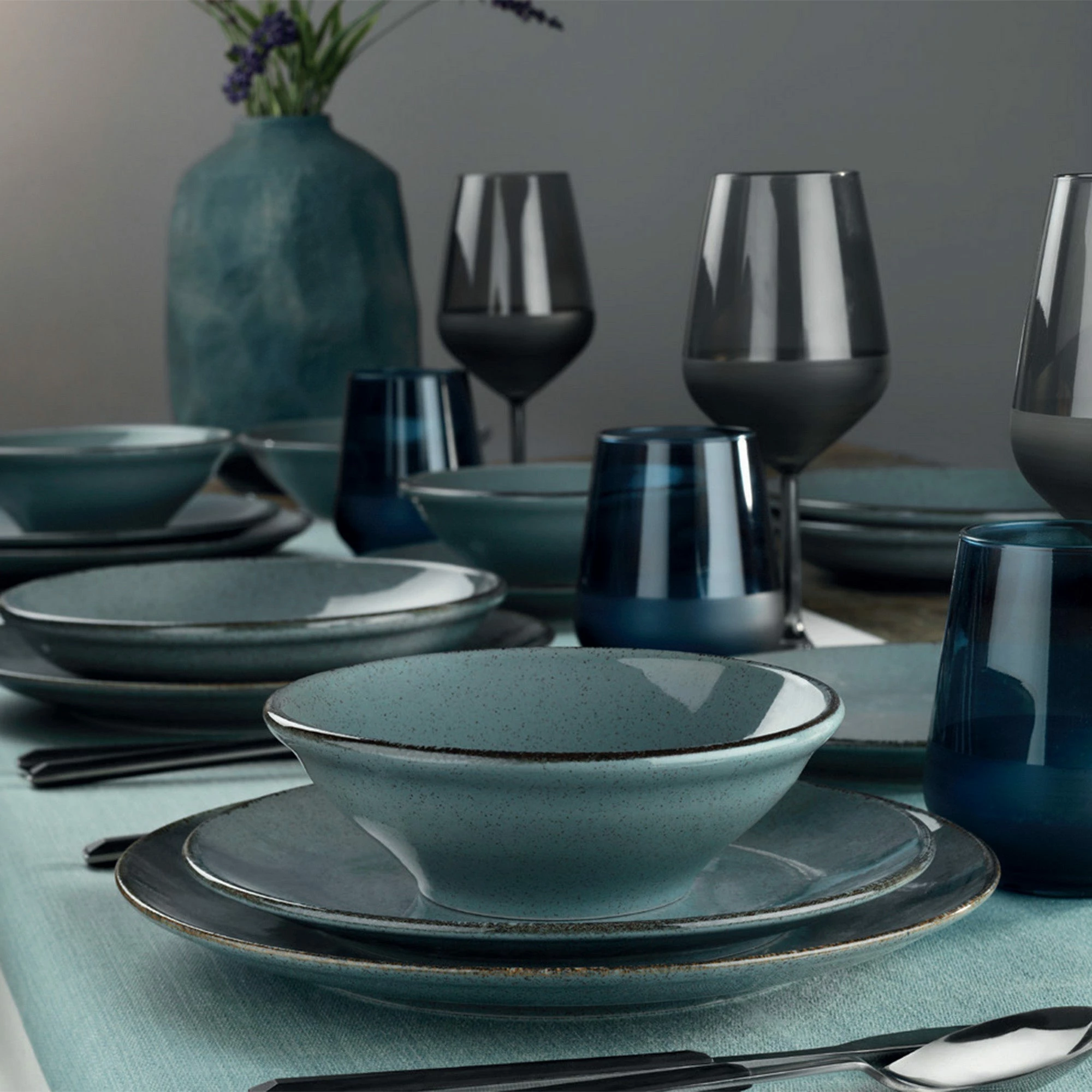 Set darke 18 pjesësh Hermia, CXEO18Y2730P01, porcelan, ngjyrë kaltër