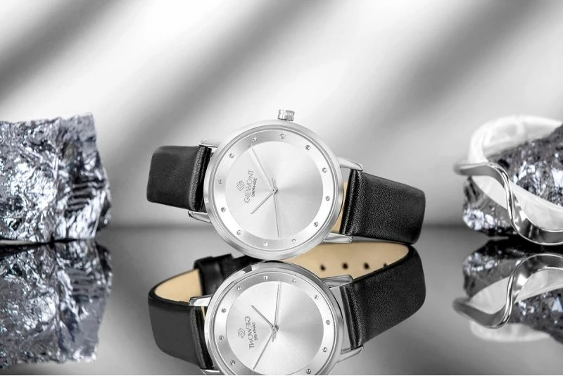 Orë dore femrash Giewont GW4130-A1, argjend, rrip lëkure e zezë