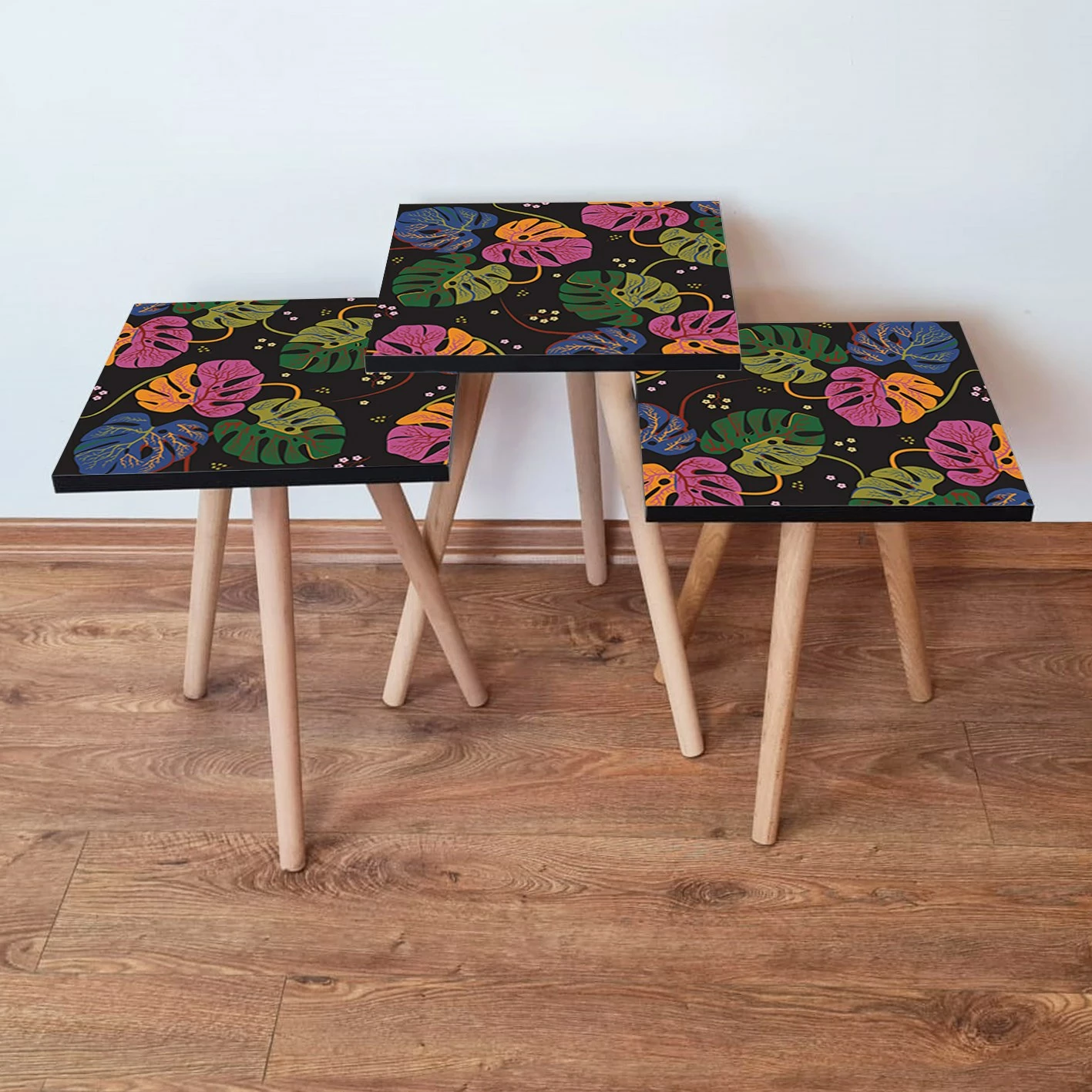 Set tavolinash të ndërlidhura, 3 copë, Skye Decor, shumëngjyrëshe, 3Shp141