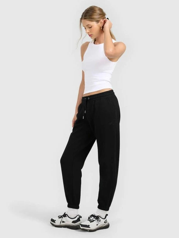 Pantallona jogger për femra 4F 4FRAW25TTROF1846-20S