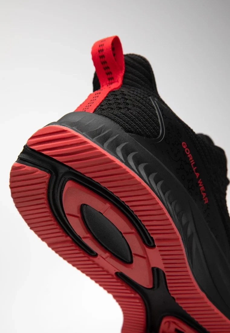Milton Training Shoes - Black/Red [Madhësia: 39]