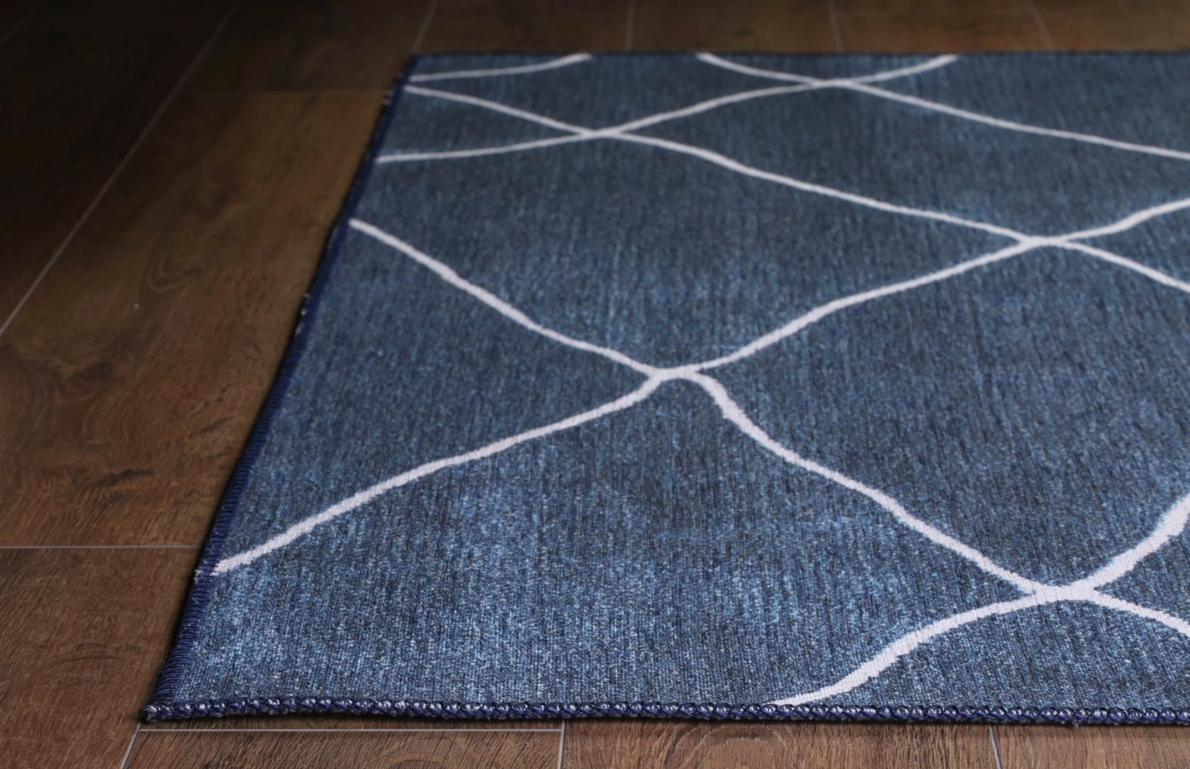 Qilim Conceptum Hypnose, Funk Chenille, ngjyrë kaltër e errët, 210x310cm
