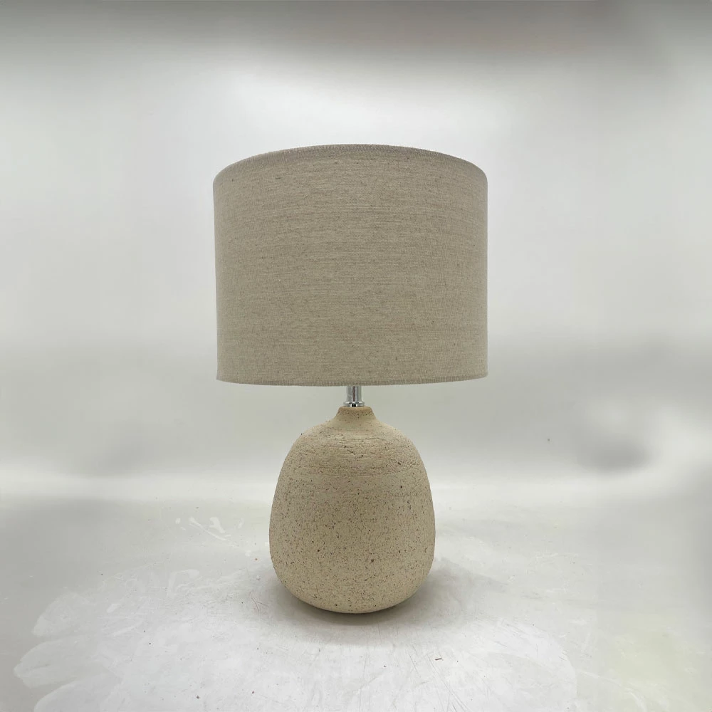 Llambë tavoline Piedra, qeramikë, liri, bezhë, 18x18x42cm