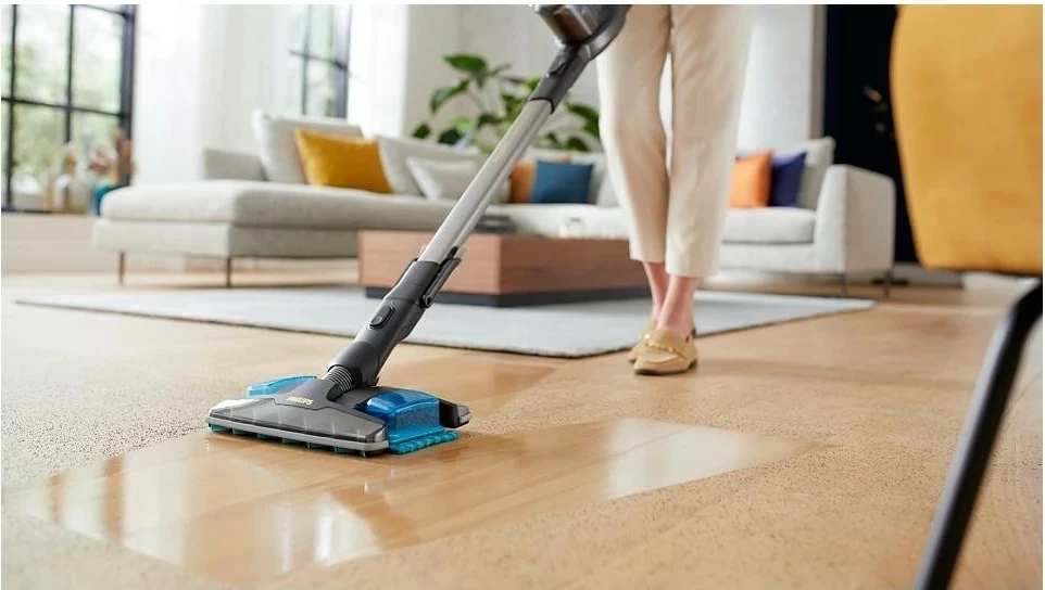 Fshesë me korrent Philips Aqua Plus 8000 XC8349/01, e zezë