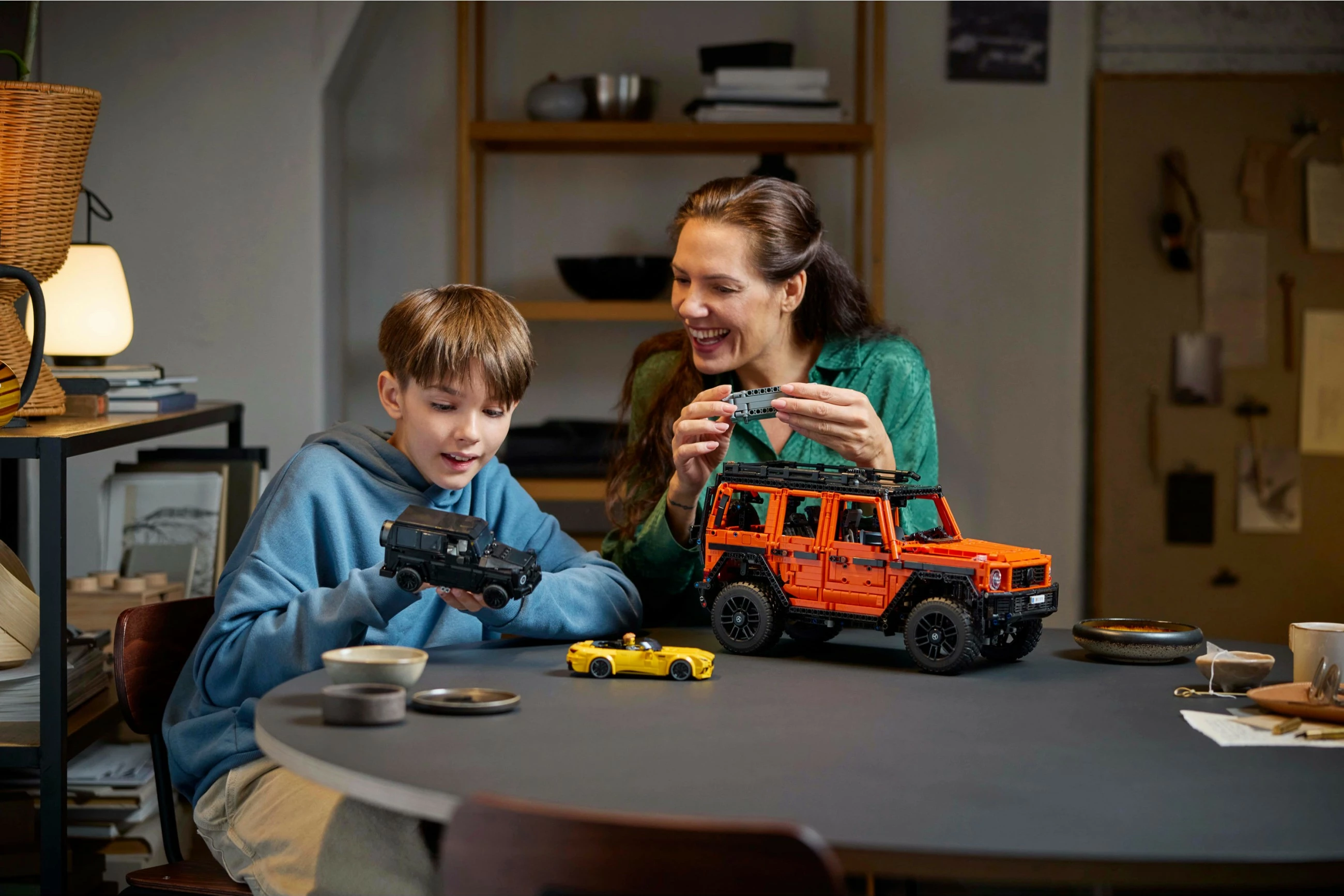 Set ndërtimi LEGO Mercedes-Benz G 500, 2891 pjesë, shumëngjyrëshe