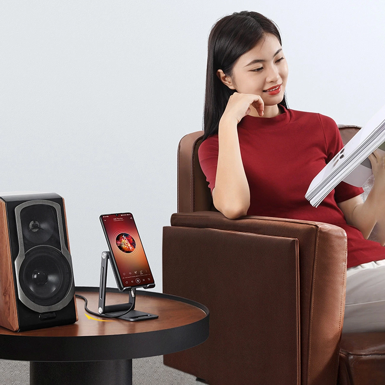 Kabllo audio Ugreen AV116 10584, mini jack 3.5mm në 2RCA, 2m, e zezë