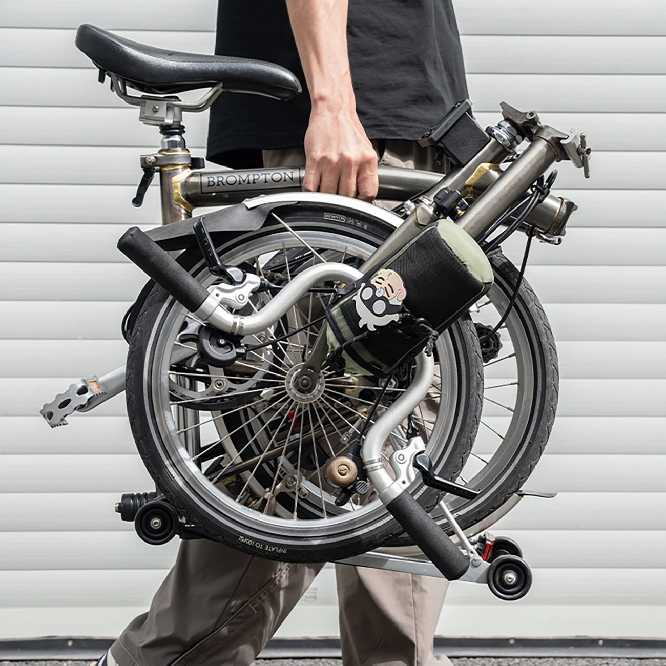 Çantë shishe Rockbros 3011006501 me rrip supi, 1L, e gjelbër