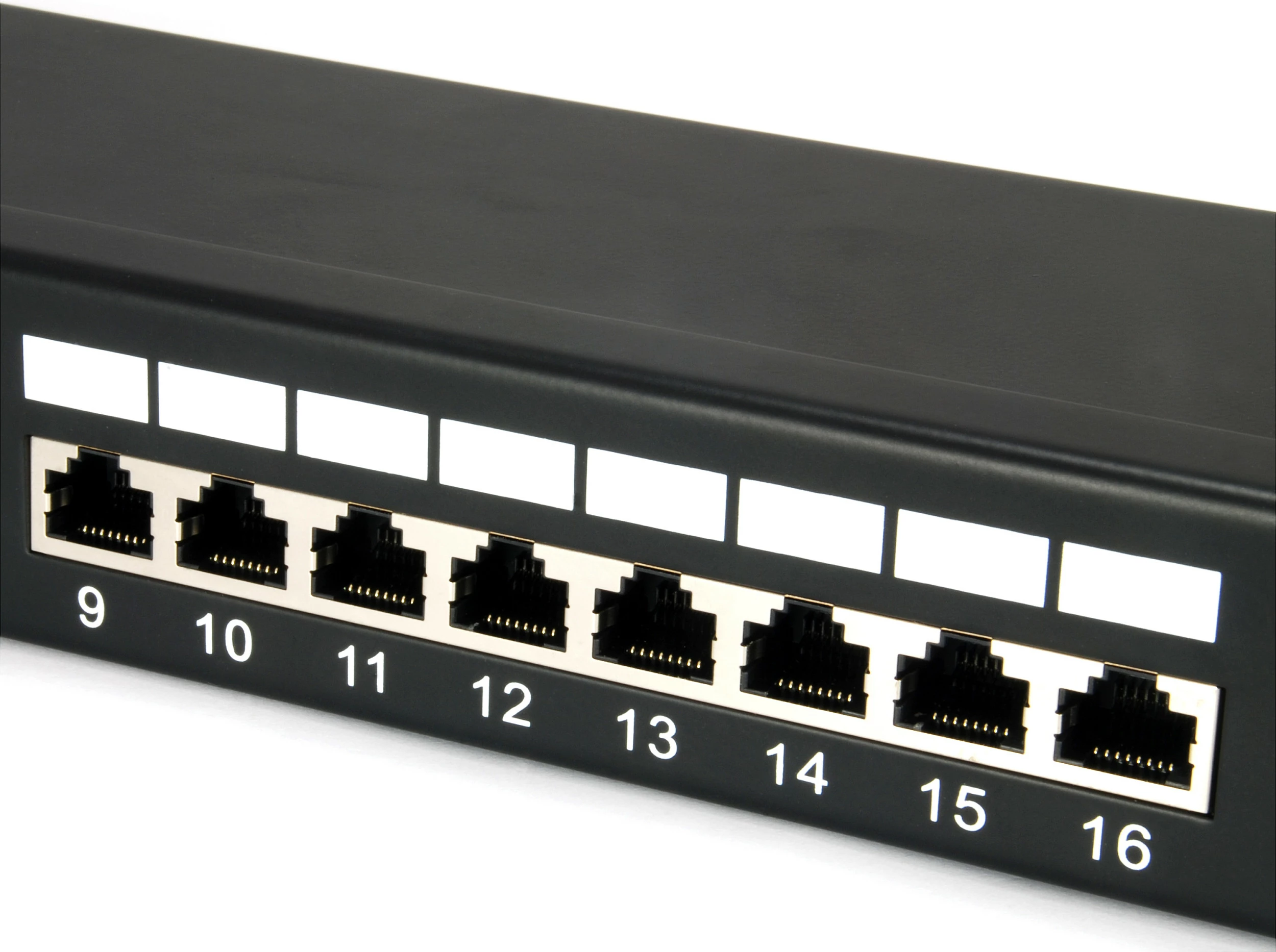 Patchpanel rrjeti Equip 24x RJ45 Cat5e 19 inç FTP 1U zi