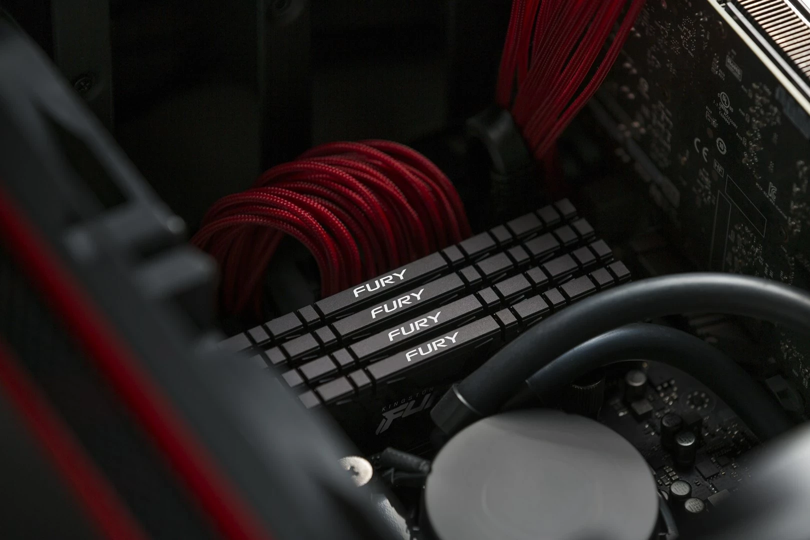 RAM Memorje Kingston FURY Renegade 16GB DDR4 3200MT/s, e zezë